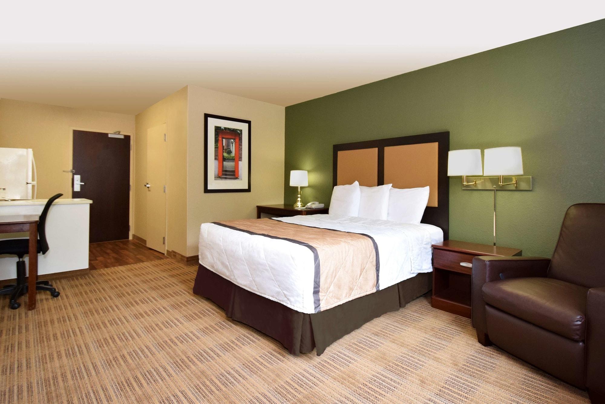 Extended Stay America Suites - Orlando - Lake Mary - 1036 Greenwood Blvd Bagian luar foto