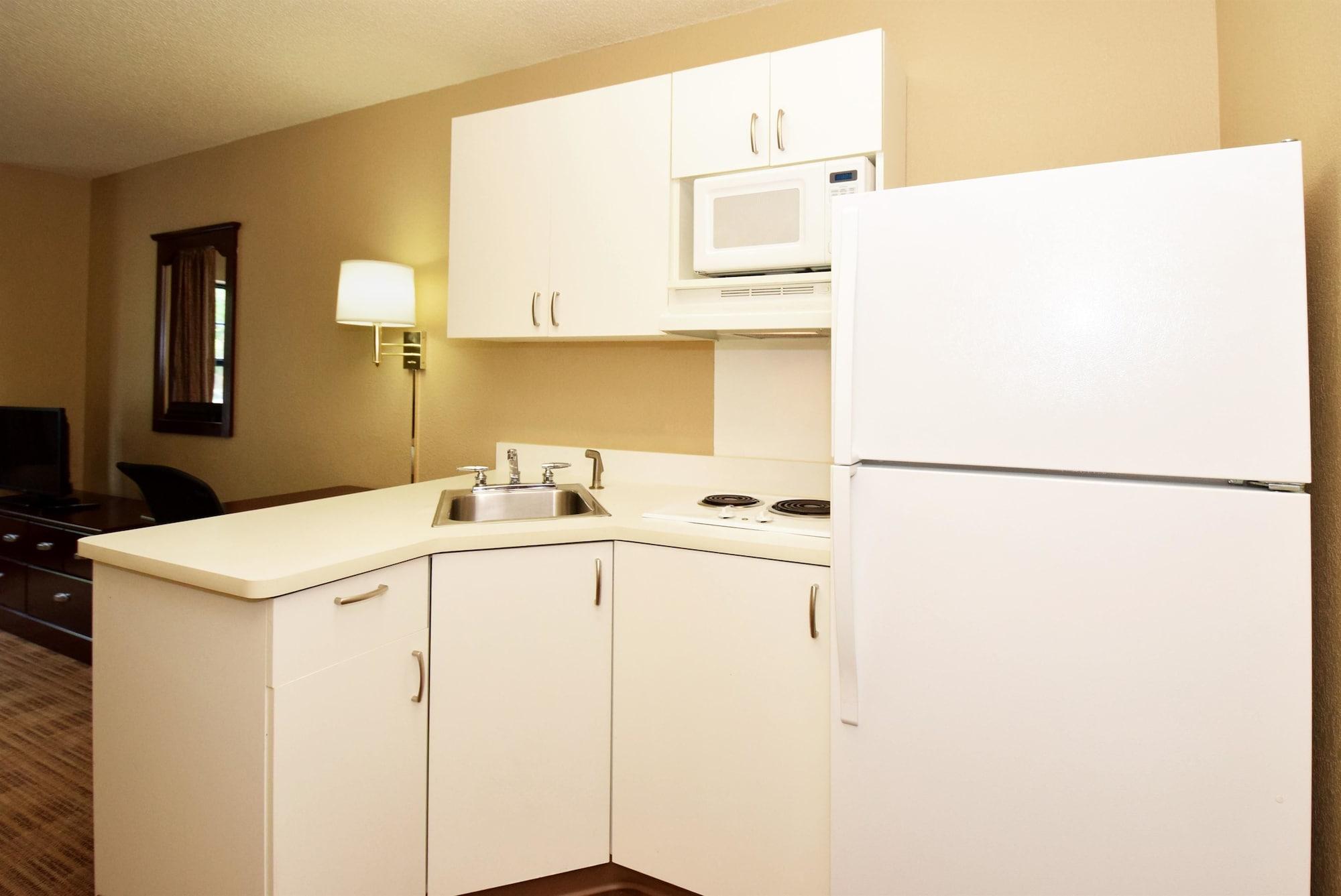 Extended Stay America Suites - Orlando - Lake Mary - 1036 Greenwood Blvd Bagian luar foto