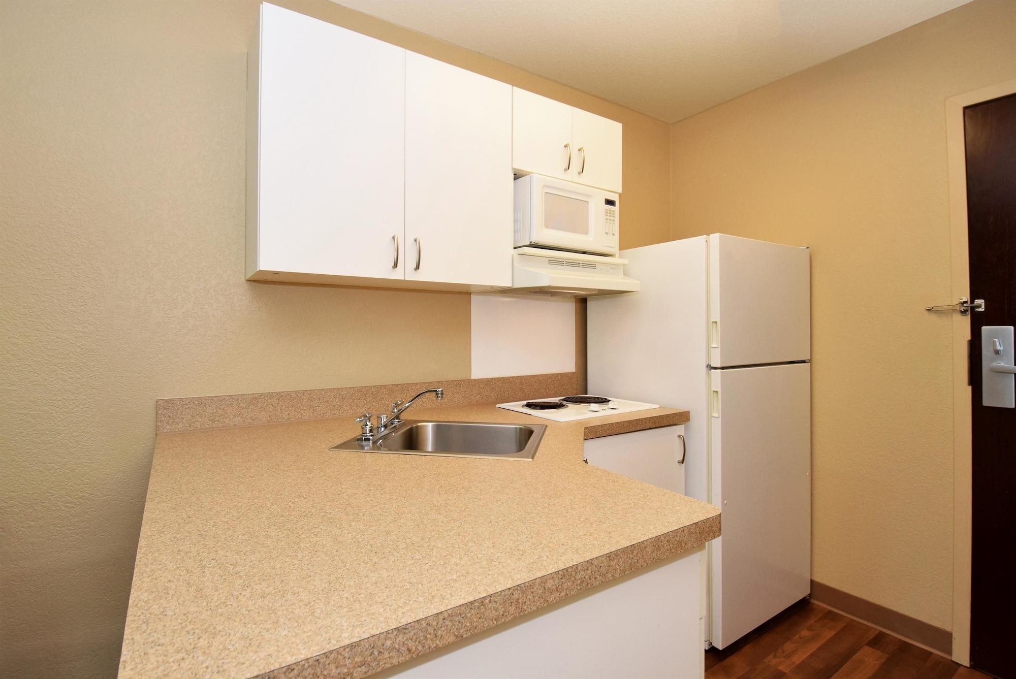 Extended Stay America Suites - Orlando - Lake Mary - 1036 Greenwood Blvd Bagian luar foto