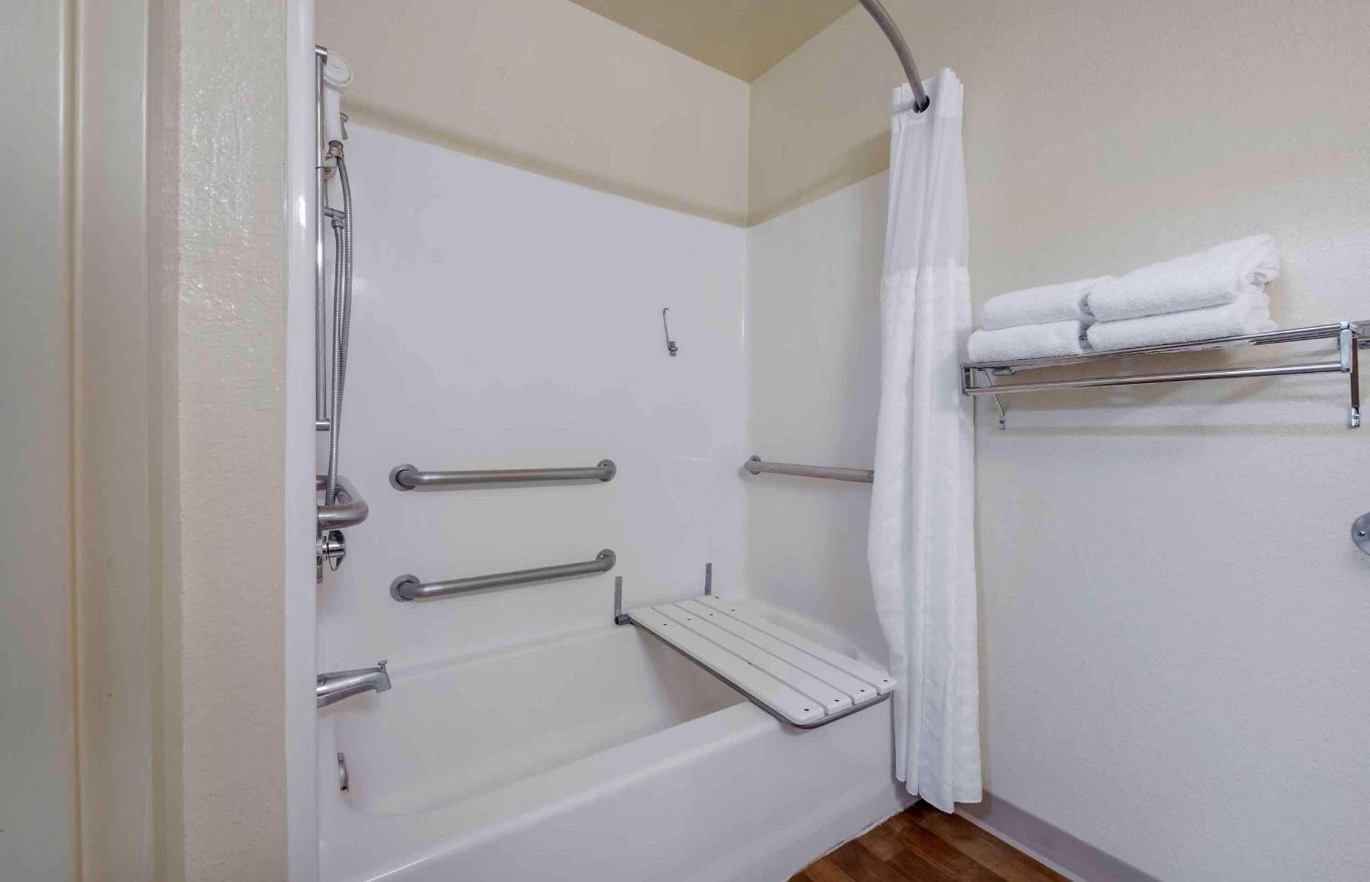 Extended Stay America Suites - Orlando - Lake Mary - 1036 Greenwood Blvd Bagian luar foto