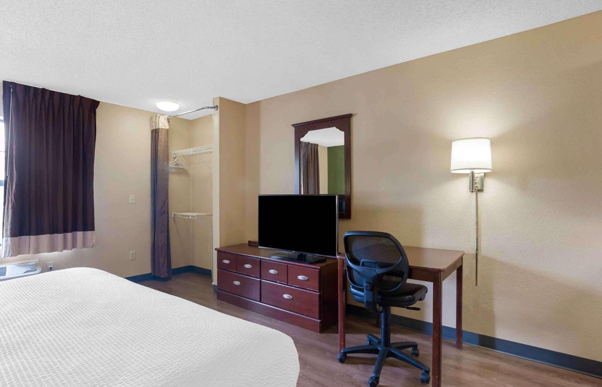 Extended Stay America Suites - Orlando - Lake Mary - 1036 Greenwood Blvd Bagian luar foto