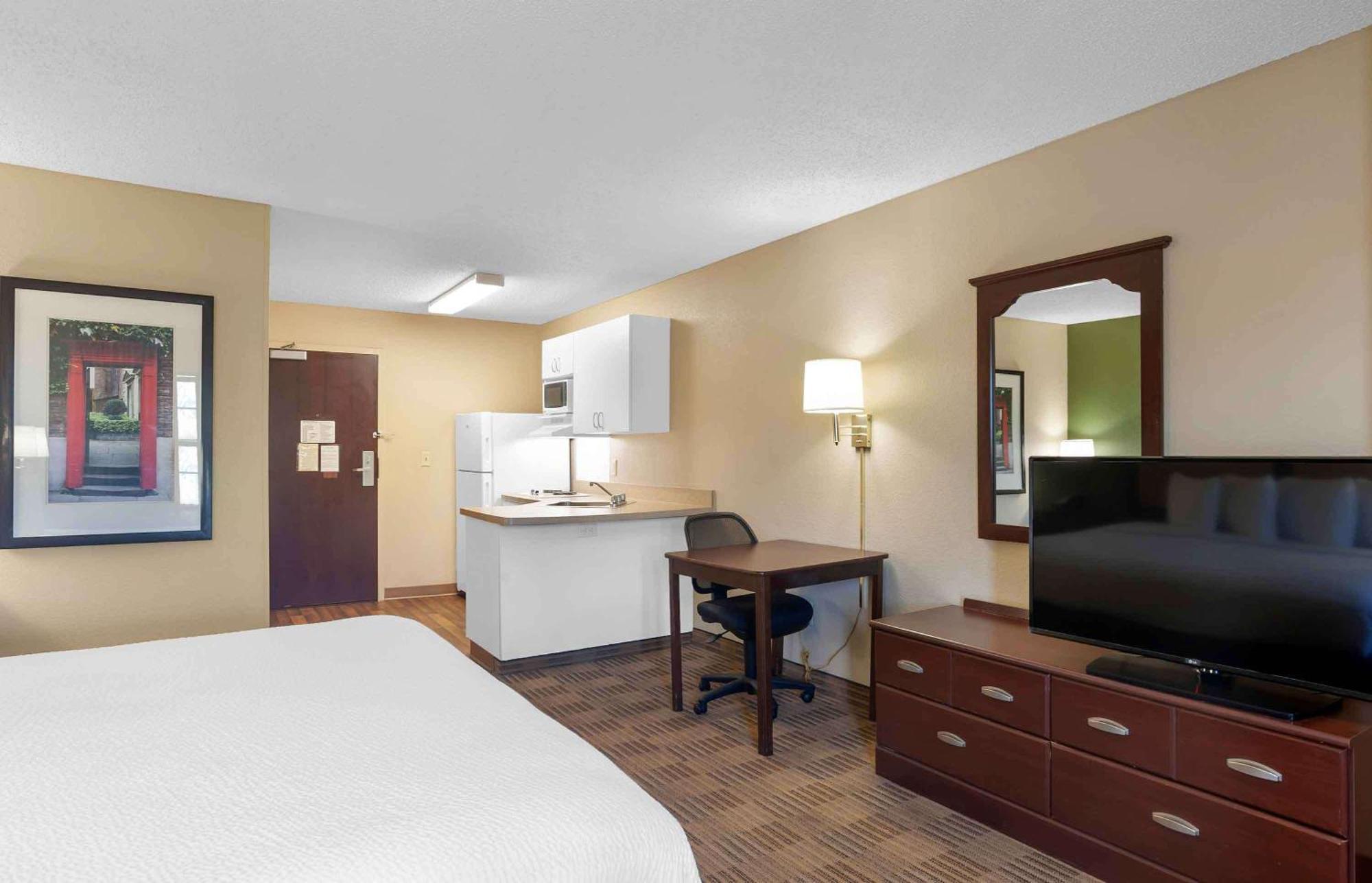 Extended Stay America Suites - Orlando - Lake Mary - 1036 Greenwood Blvd Bagian luar foto