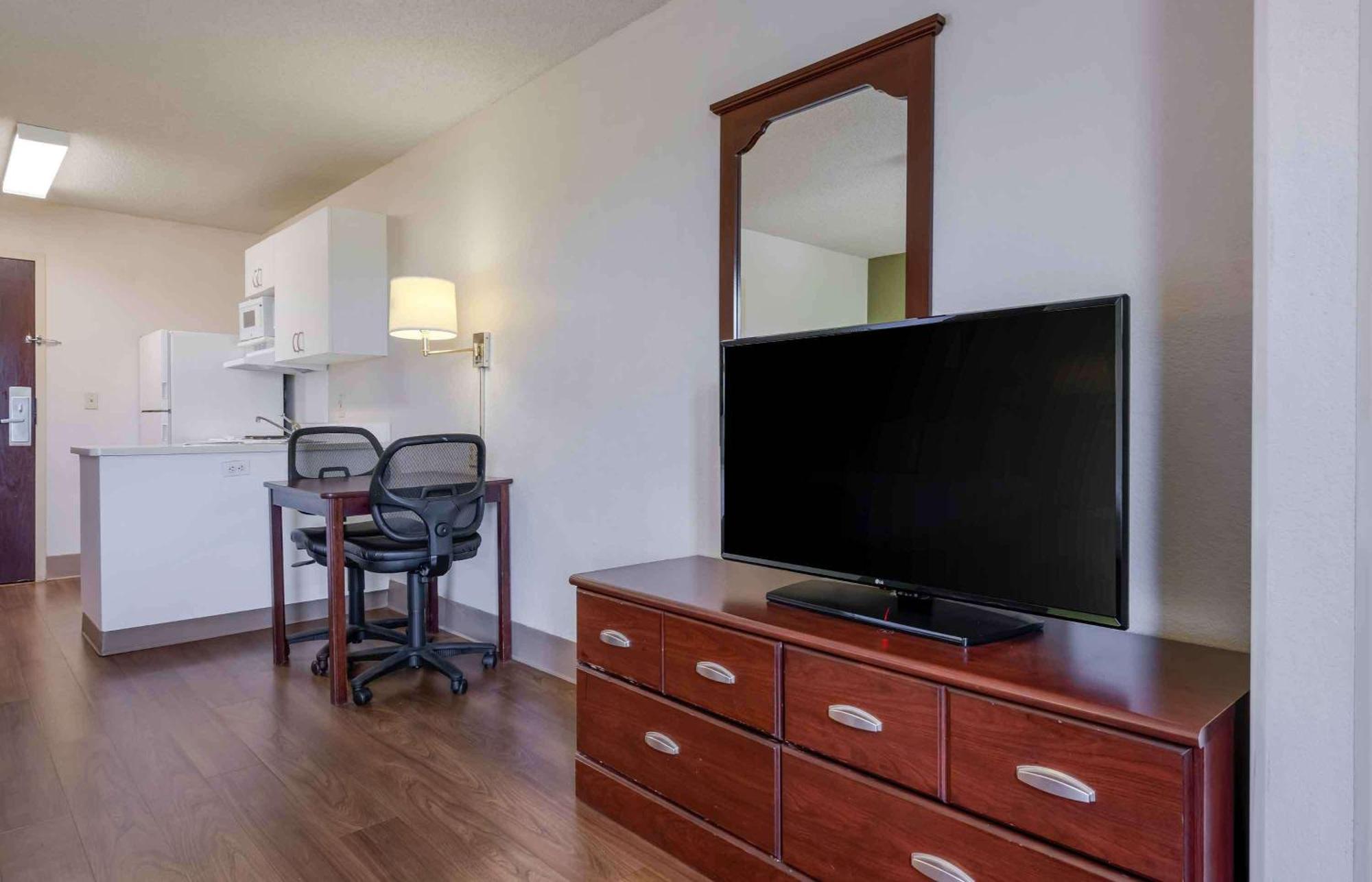 Extended Stay America Suites - Orlando - Lake Mary - 1036 Greenwood Blvd Bagian luar foto