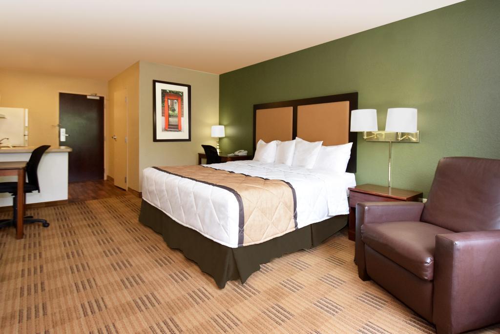 Extended Stay America Suites - Orlando - Lake Mary - 1036 Greenwood Blvd Bagian luar foto